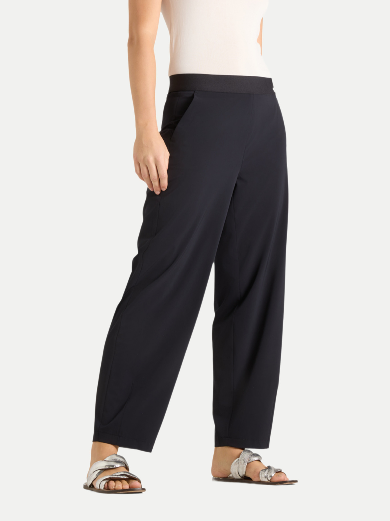 Cambio Hose Elena Schwarz 46/28