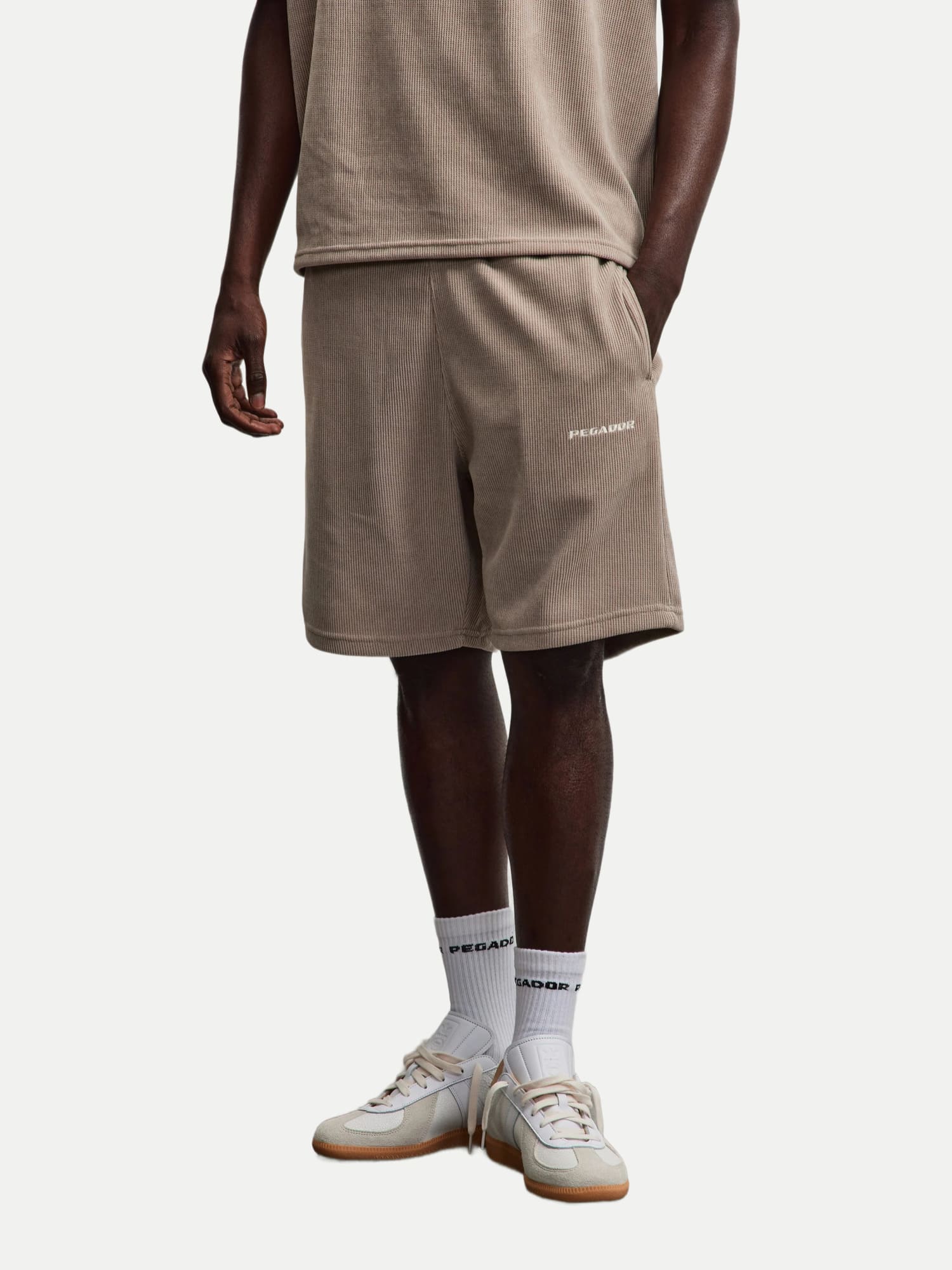 Pegador Rippshorts Lagos Braun M