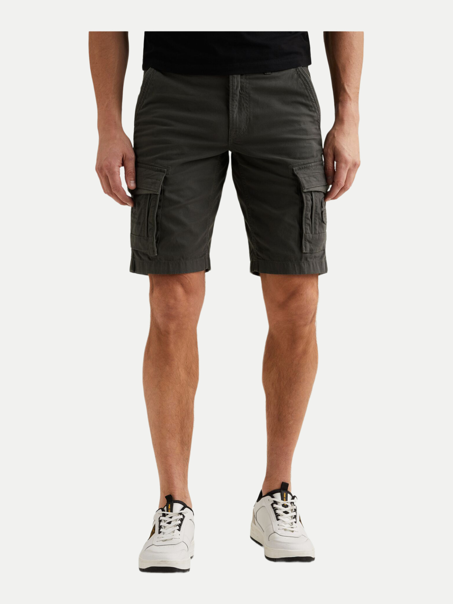Shorts Broken Twill Schwarz 33