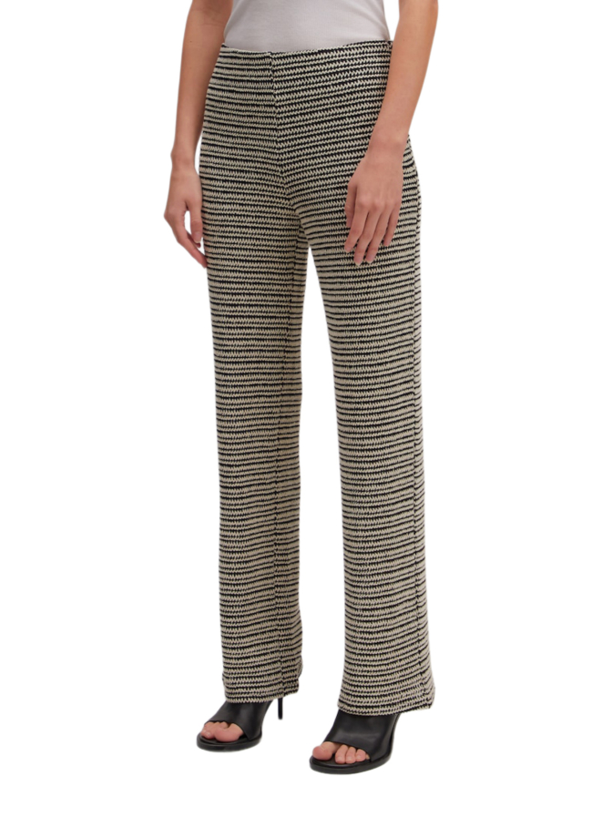 EDITED Hose Finn bei Robert Ley