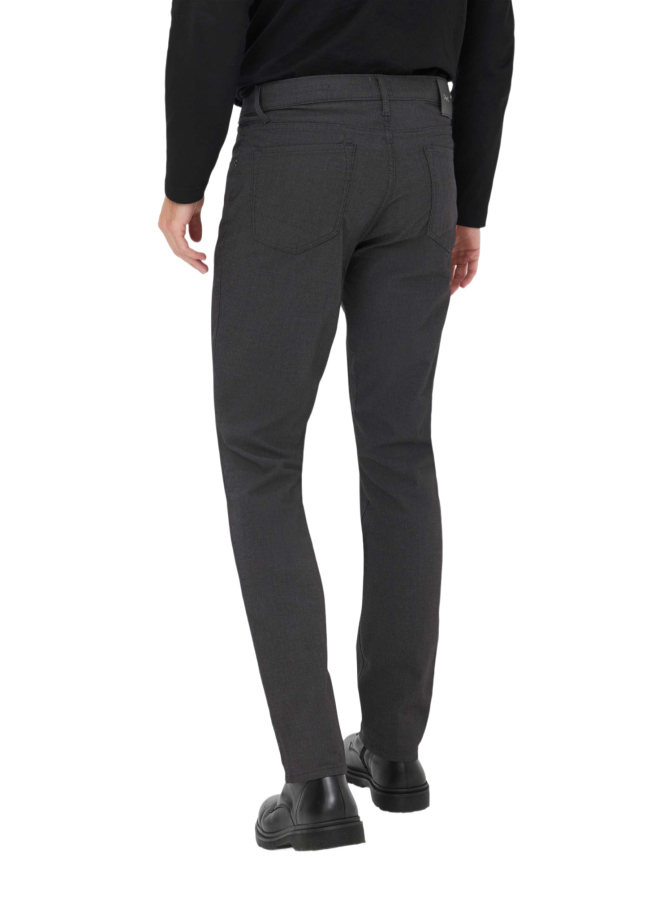 Brax Modern-Fit Hose Style Chuck bei Robert Ley