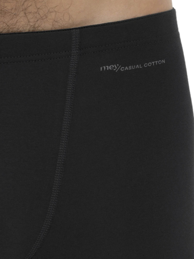 Mey Shorty bei Robert Ley