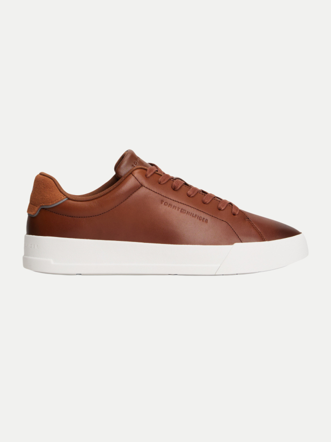 Tommy Hilfiger Court-Sneaker aus Leder mit Prägung bei Robert Ley