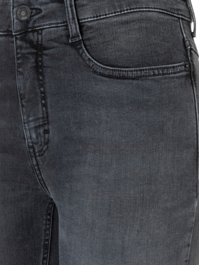 Mac Jeanshose Laura bei Robert Ley