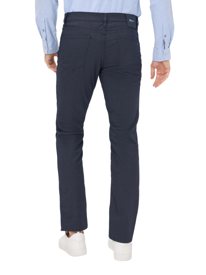 Brax Modern-Fit Hose Style Chuck bei Robert Ley
