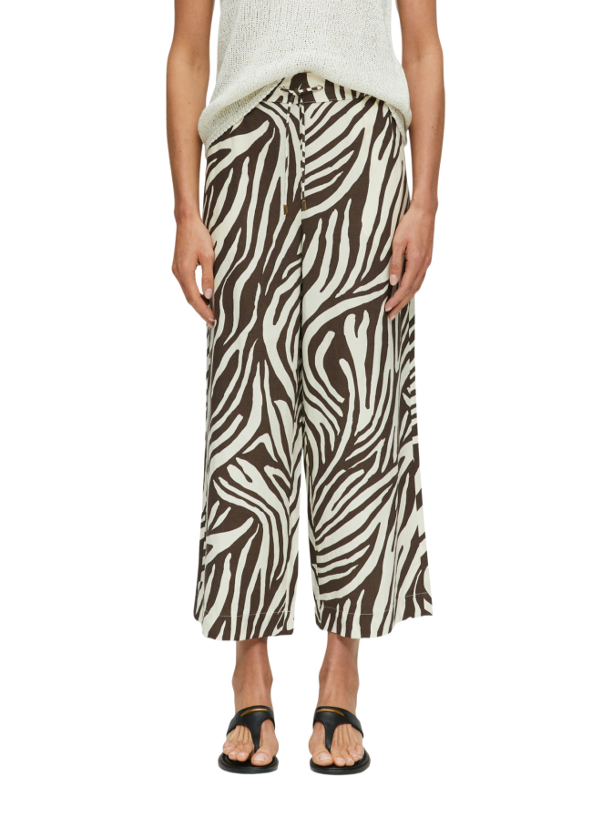 s.Oliver BLACK LABEL Wide-Leg Hose mit Zebramuster bei Robert Ley