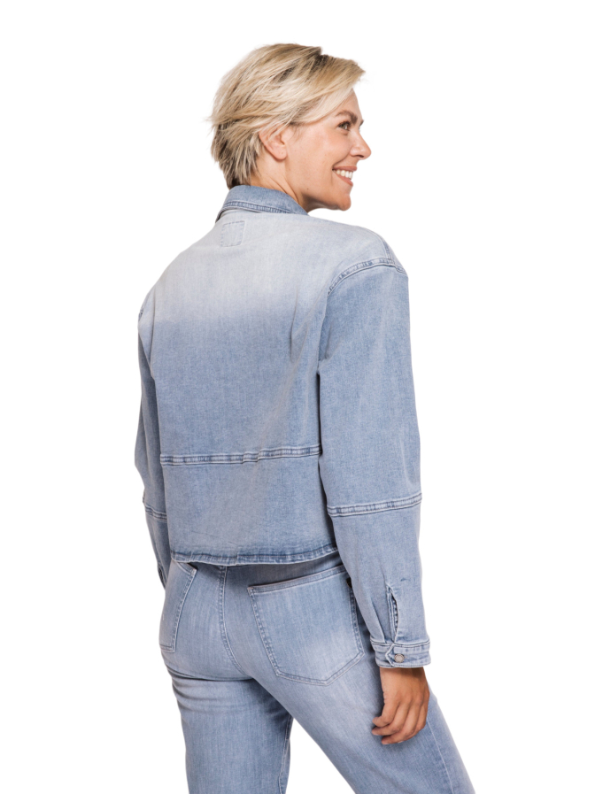 Zhrill Jeanajcke ZHLOUIE bei Robert Ley