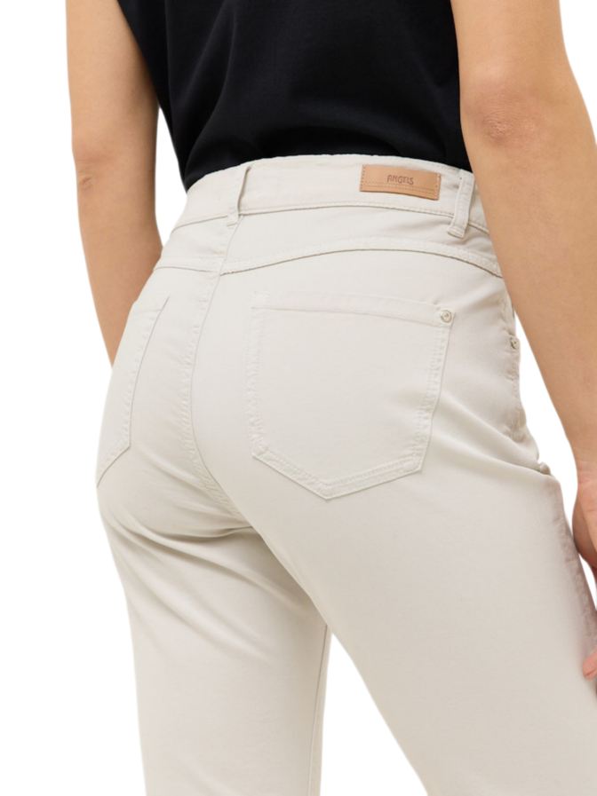 Angels Capri TURN UP bei Robert Ley