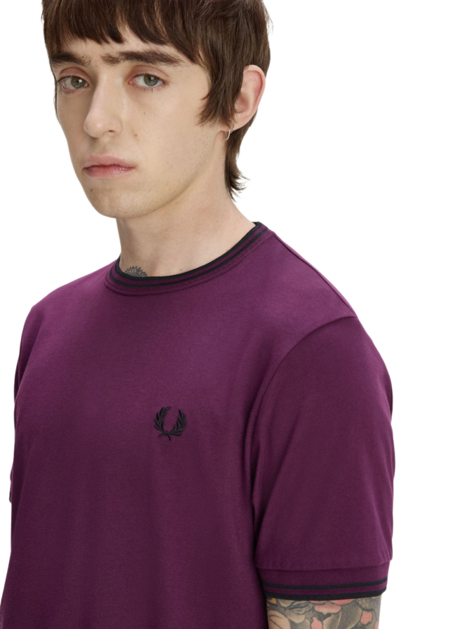 Fred Perry T-Shirt mit Doppelstreifen bei Robert Ley