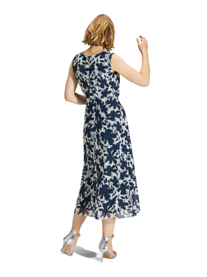 Swing Kleid aus weichem Mesh bei Robert Ley