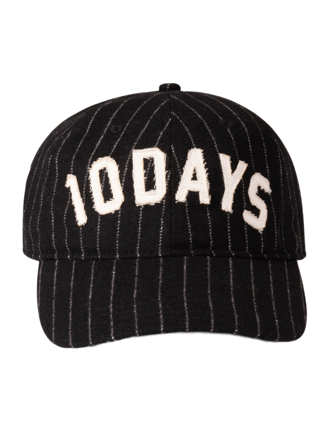 10 Days Kappe mit Logo bei Robert Ley