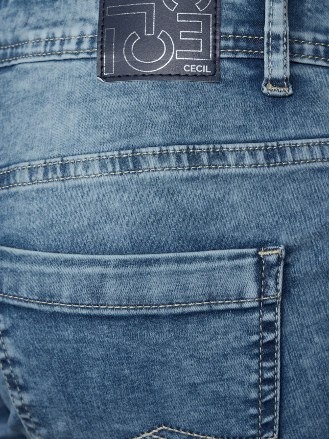 Cecil Jeans Scarlett bei Robert Ley