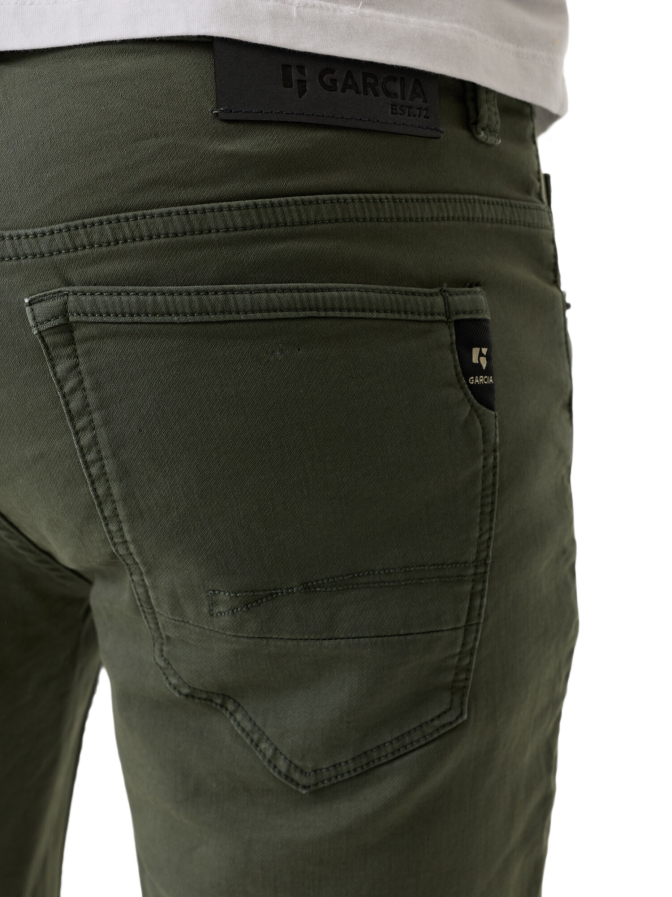 Garcia Shorts Russo bei Robert Ley