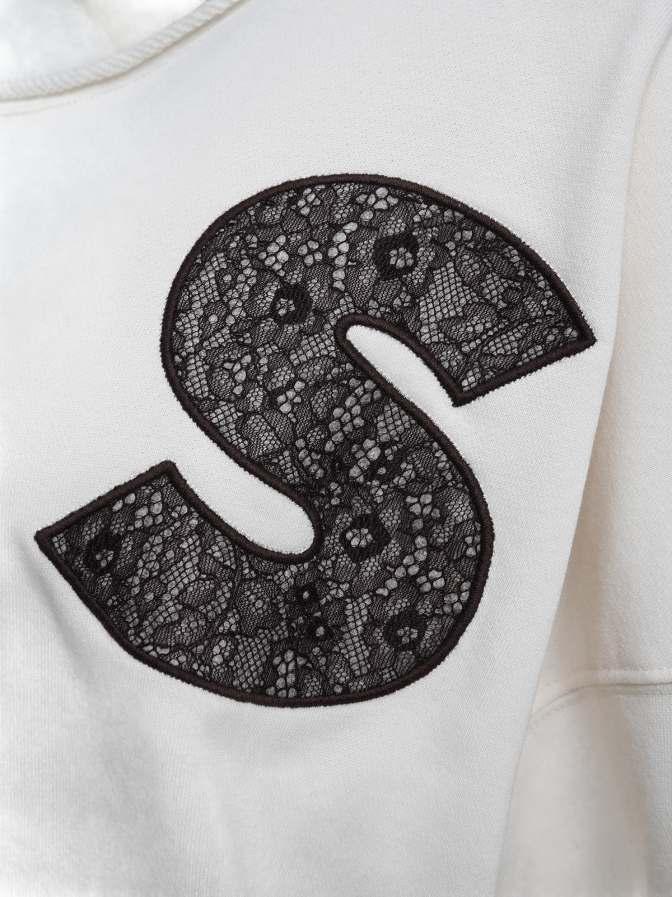 Smith & Soul Oversize Sweatshirt mit Schriftzug aus Spitze bei Robert Ley