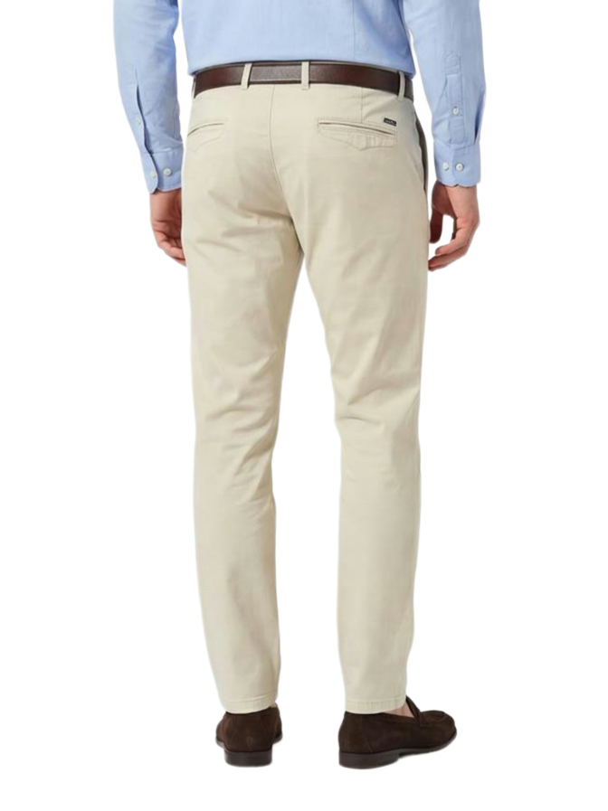 HILTL Slim-Fit Chino Tavi aus Seiden-Mix bei Robert Ley