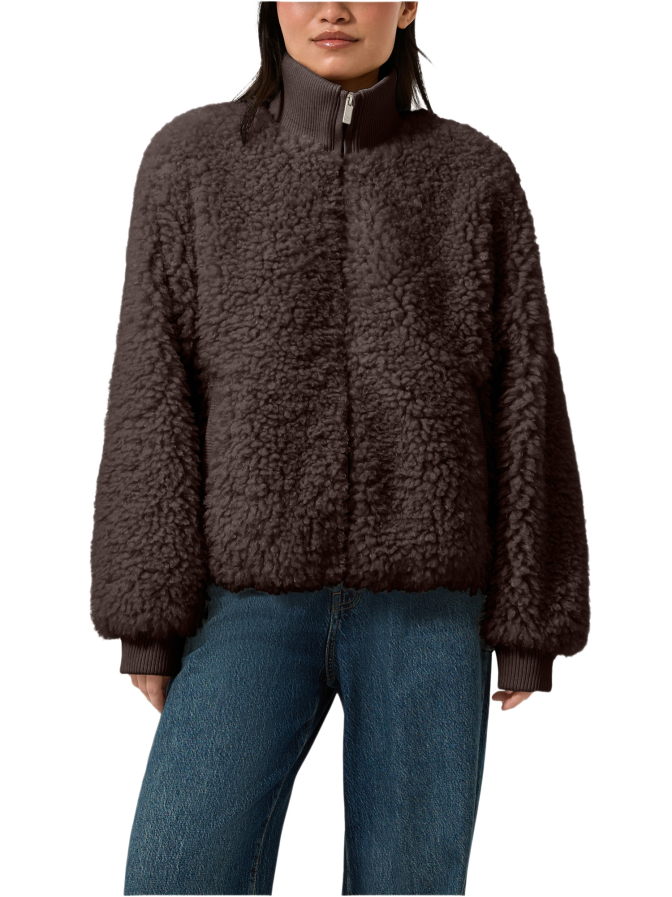 Q/S designed by Jacke in Felloptik bei Robert Ley