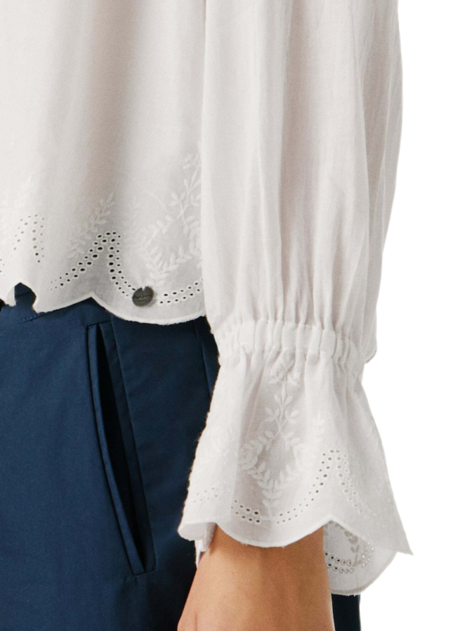 Pepe Jeans Bluse mit Tellerkragen bei Robert Ley