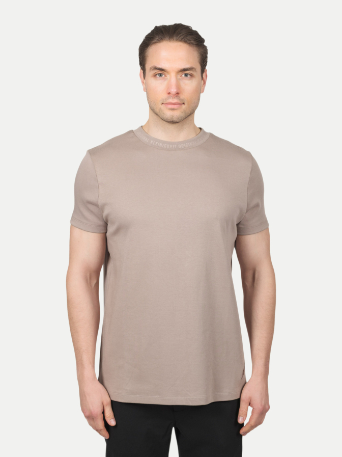Kleinigkeit T-Shirt Unterragend bei Robert Ley