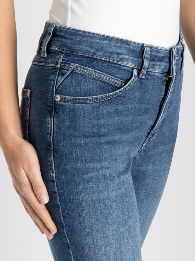 Mac Feminine Fit Jeans bei Robert Ley