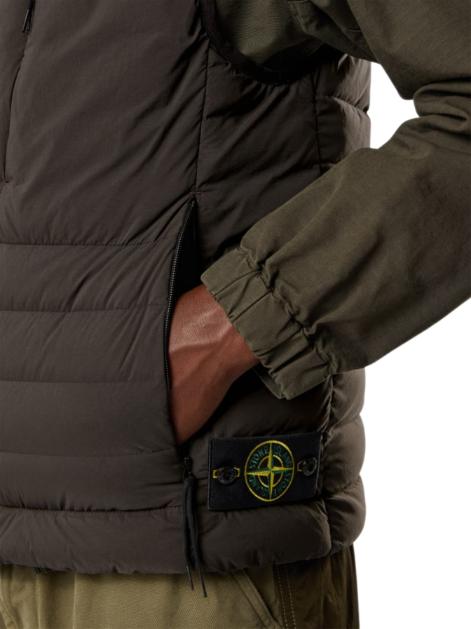Stone Island Daunenweste mit Anti-Drop-Ausrüstung bei Robert Ley