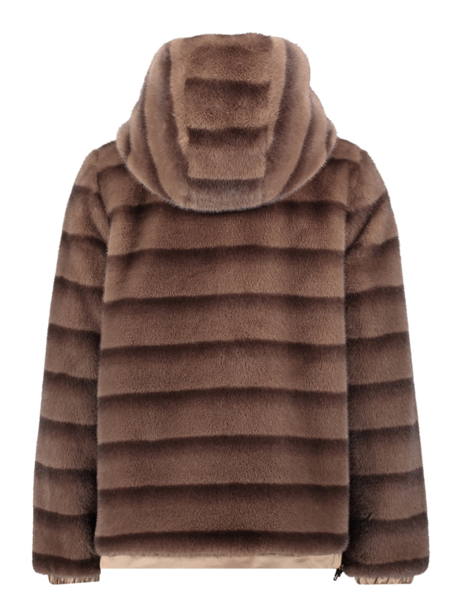 Betty Barclay Plüschjacke mit Kapuze bei Robert Ley