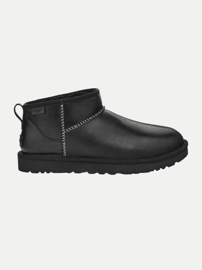 UGG Classic Ultra Mini in Glattleder bei Robert Ley