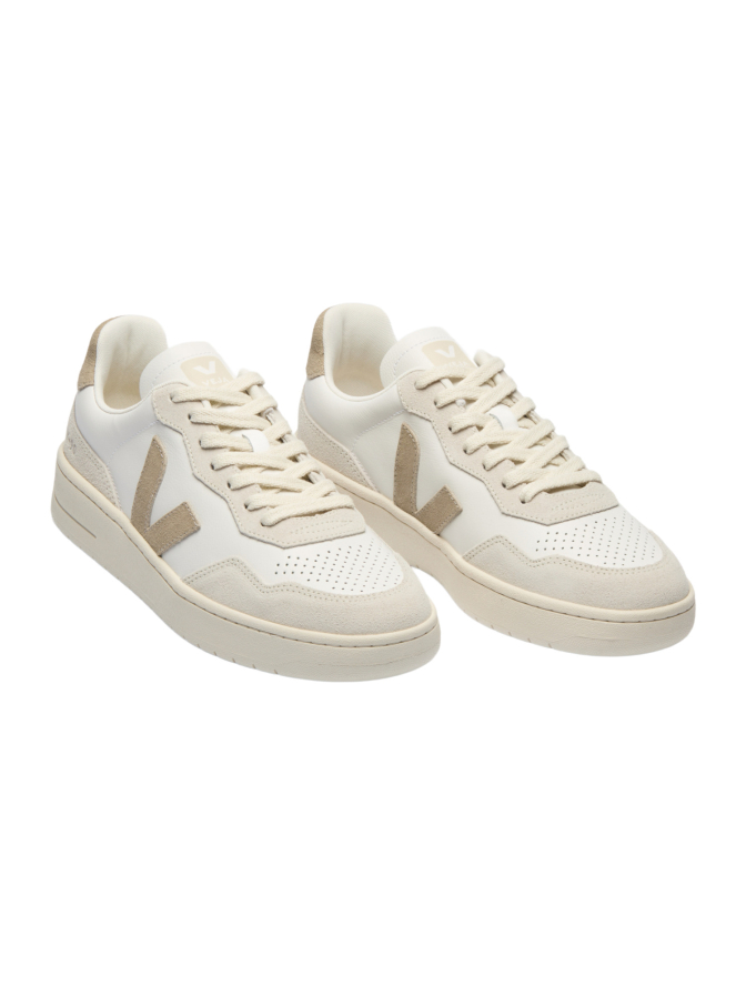Veja Sneaker V-90 bei Robert Ley