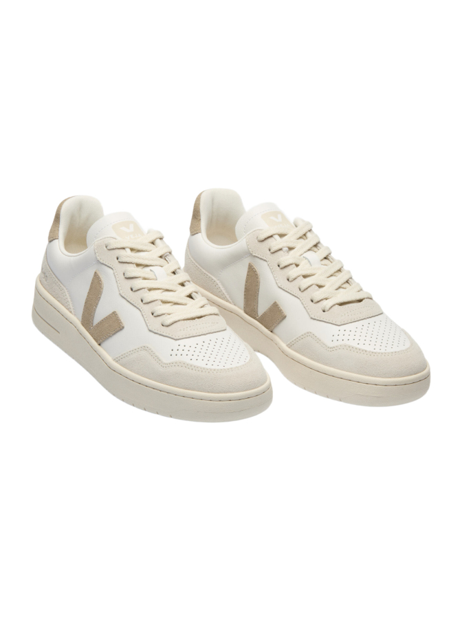 Veja Sneaker V-90 bei Robert Ley