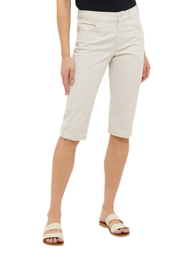 Angels Capri TURN UP bei Robert Ley