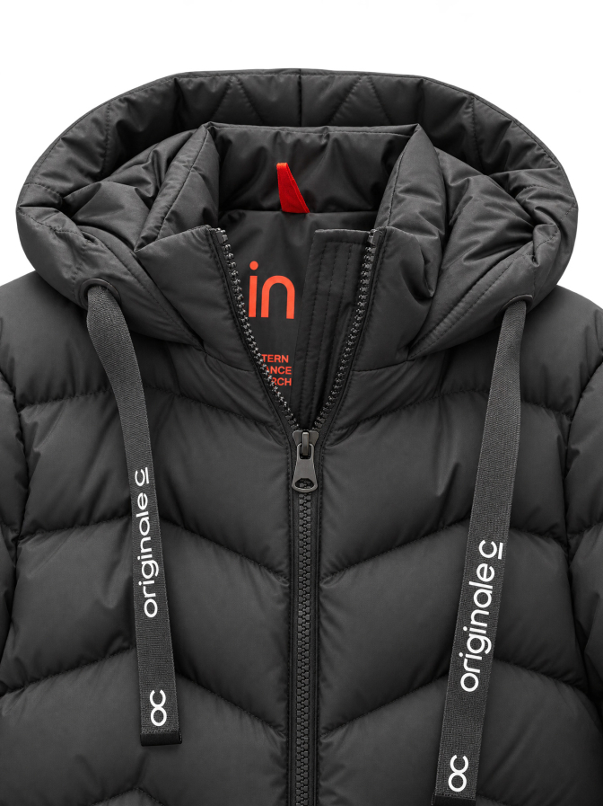 Originale C Steppjacke mit abnehmbarem Logo-Patch bei Robert Ley