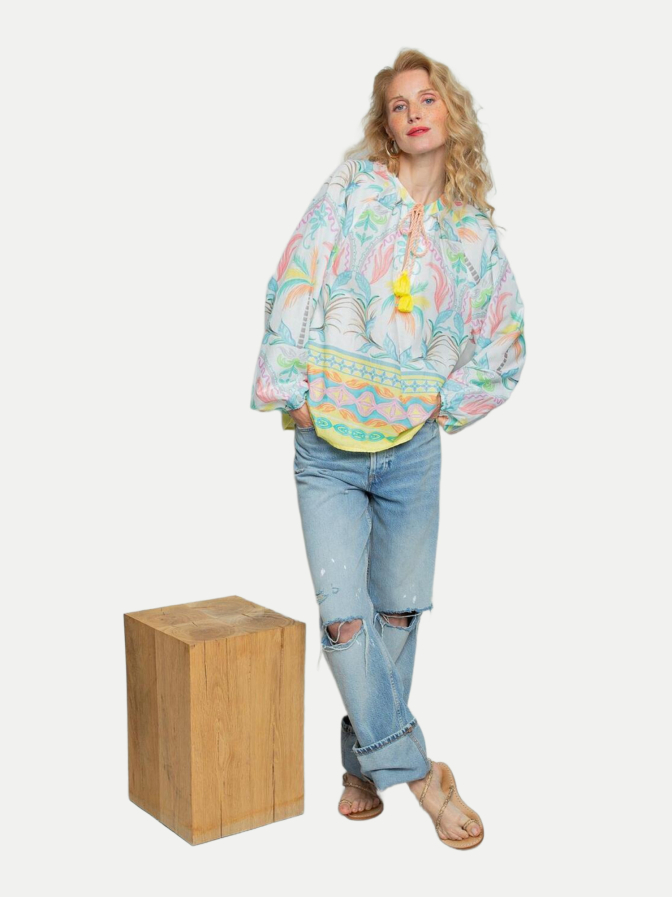 Emily Van Den Bergh Verspielte Bluse mit Palmendruck bei Robert Ley