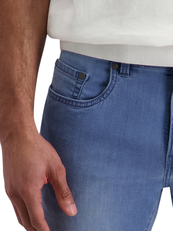Pierre Cardin Jeans bei Robert Ley