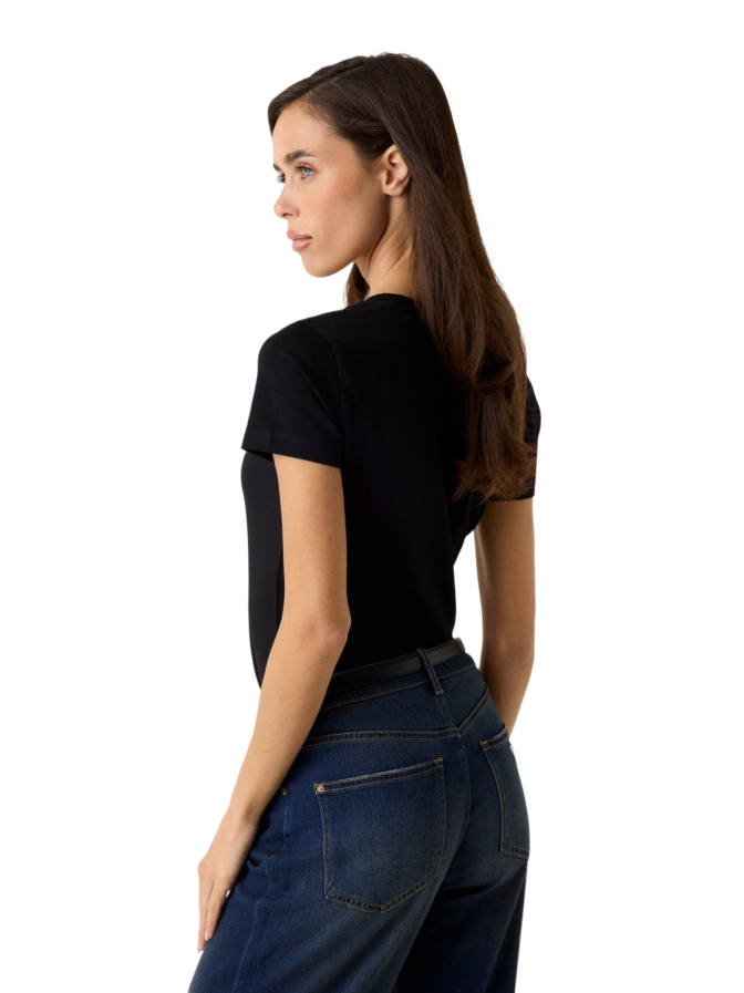 Guess T-Shirt Triangel bei Robert Ley