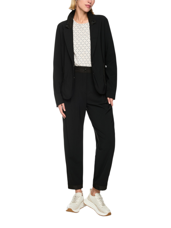 Marc Cain Stretch-Hose WOKHA mit Bundfalten bei Robert Ley
