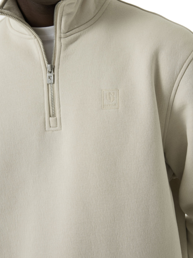 Garcia Sweater mit subtiler Logobadge bei Robert Ley