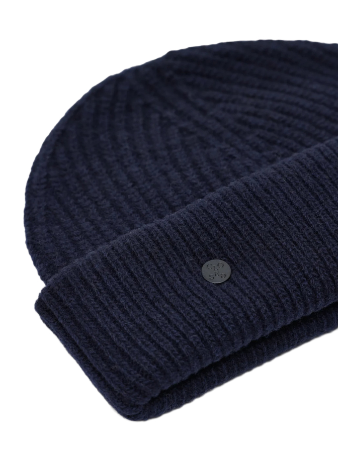 Closed Sailor beanie bei Robert Ley