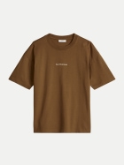Marc O'Polo DENIM Logo T-Shirt mit Rückenprint 1624-Umbra Brown bei Robert Ley