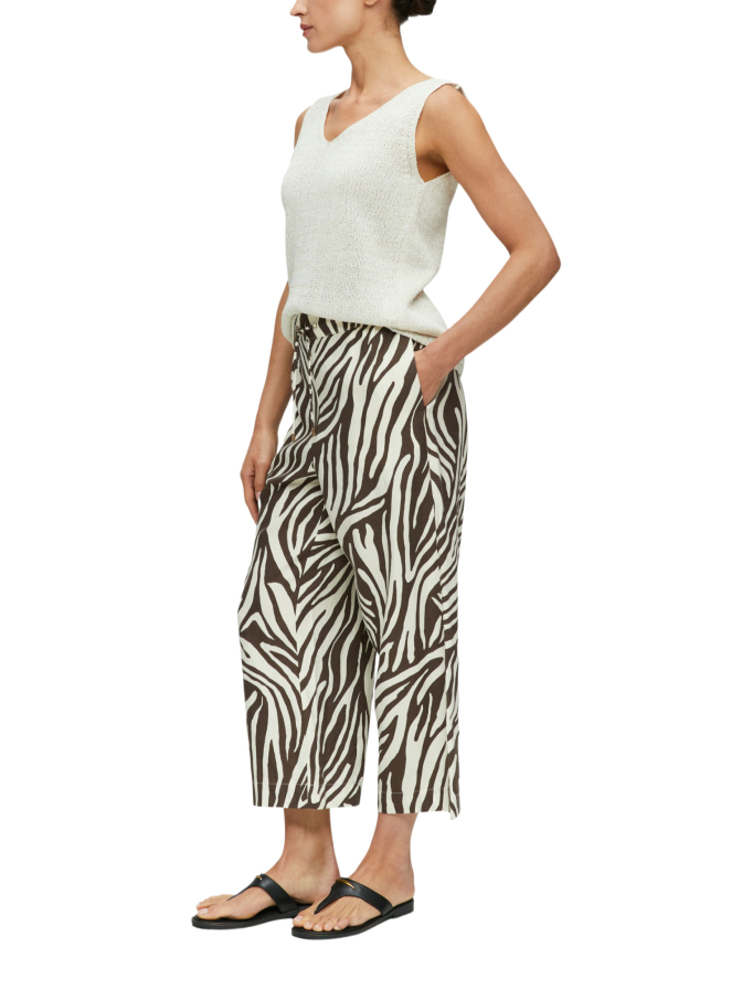 s.Oliver BLACK LABEL Wide-Leg Hose mit Zebramuster bei Robert Ley