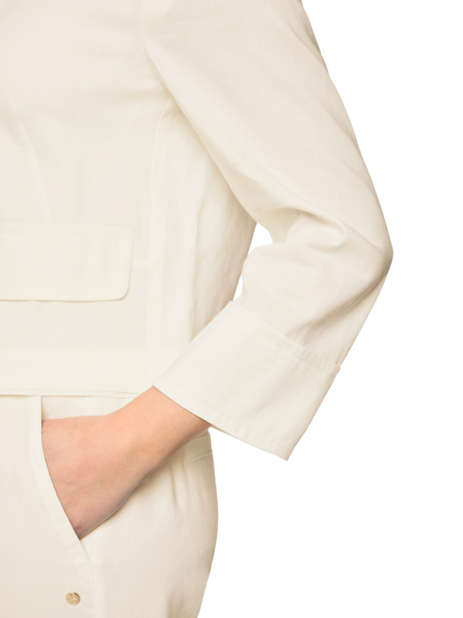 Marc Cain Jacke mit Leinen bei Robert Ley