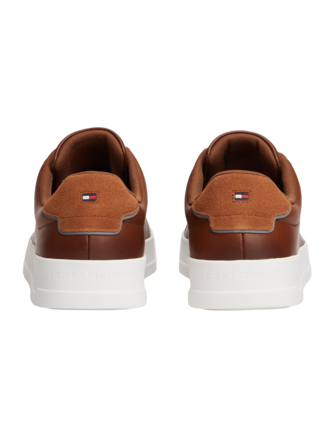 Tommy Hilfiger Court-Sneaker aus Leder mit Prägung bei Robert Ley