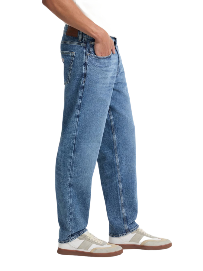 Guess G15 Relaxed Tapered Jeans bei Robert Ley