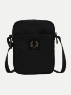 Fred Perry Umhängetasche in Knitteroptik 102-black bei Robert Ley