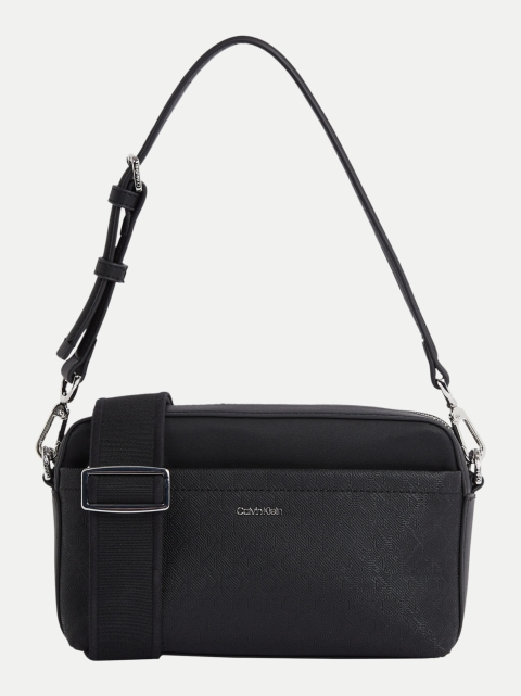Calvin Klein Kameratasche bei Robert Ley