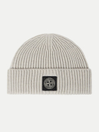 Stone Island Gerippte Strickmütze v0m95sandmelange bei Robert Ley