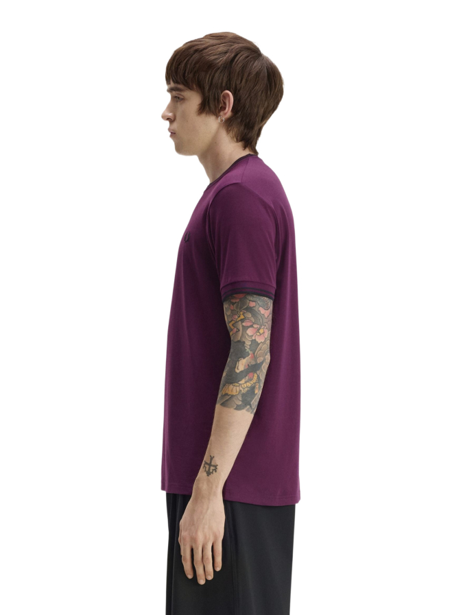Fred Perry T-Shirt mit Doppelstreifen bei Robert Ley