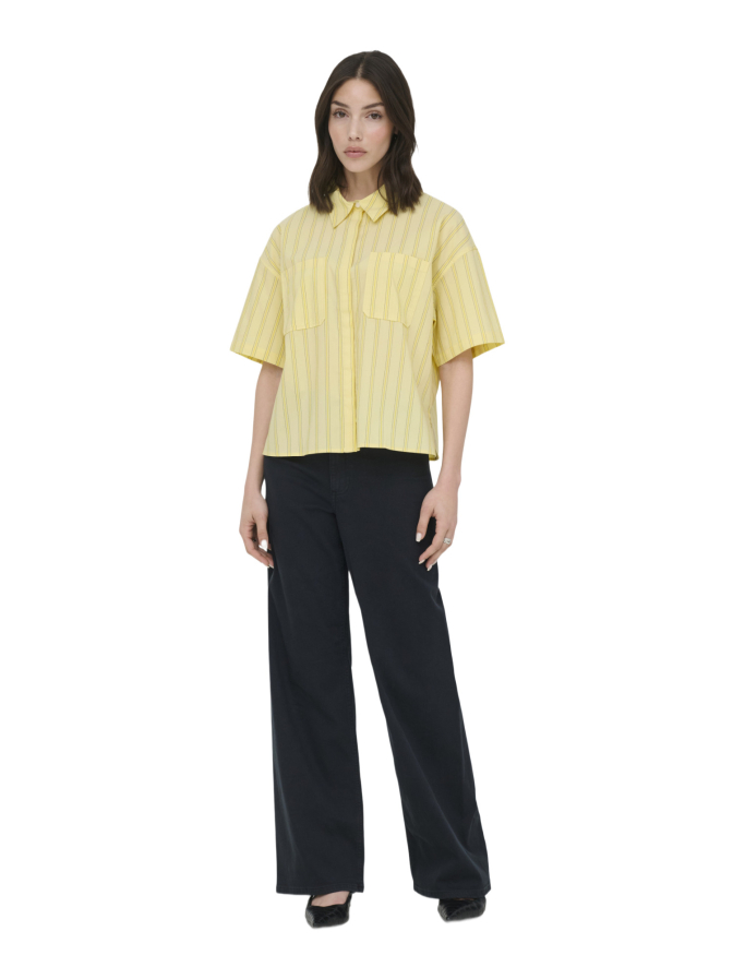 JDY Kurzarm Hemdbluse mit aufgesetzten Brusttaschen bei Robert Ley
