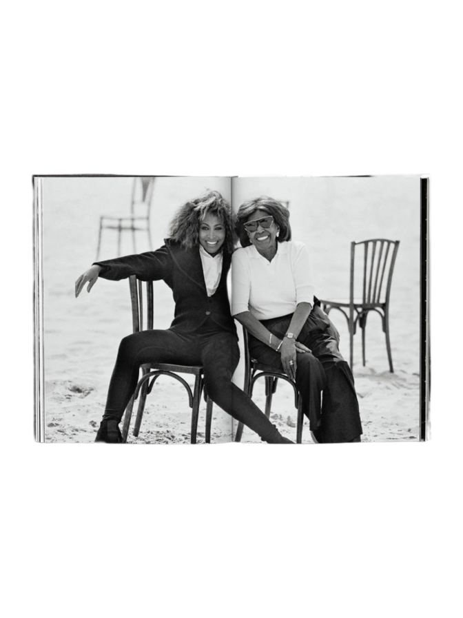 TASCHEN GmbH Tina Turner by Peter Lindbergh bei Robert Ley