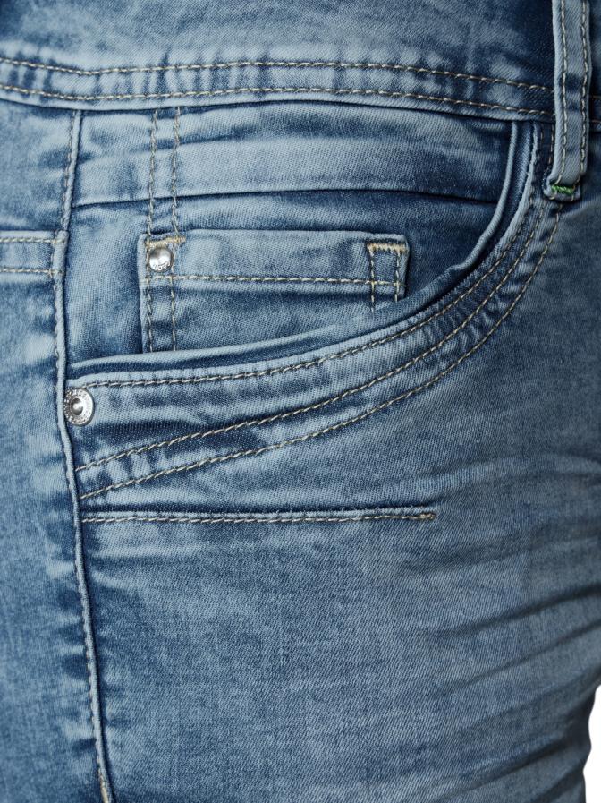 Cecil Jeans Scarlett bei Robert Ley