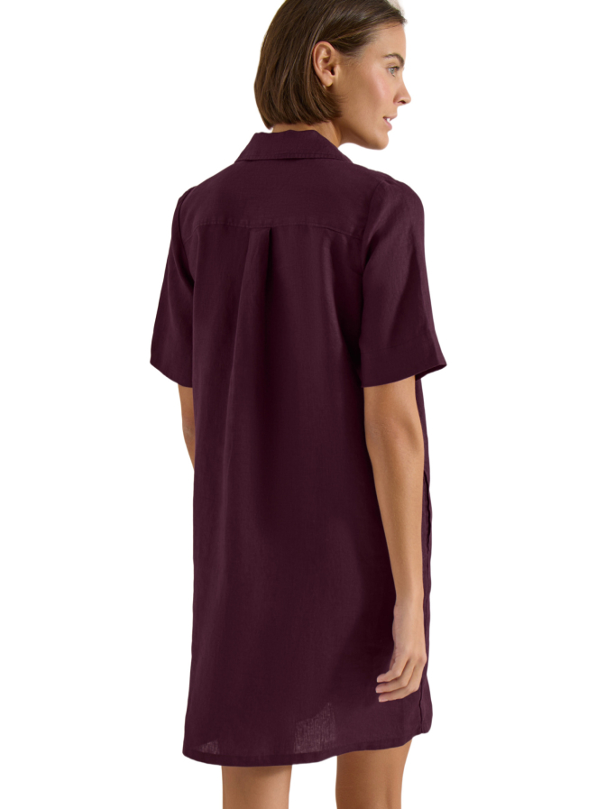 Cecil Leinenkleid bei Robert Ley
