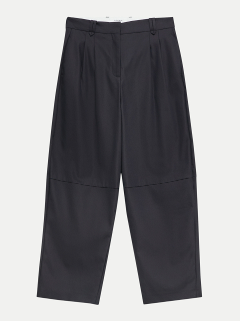 Comma Barrel Hose bei Robert Ley